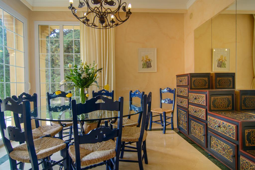 Villa Chapas Playa Marbella